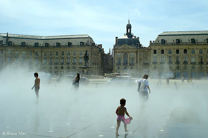 Contemporary Architecture Tour in the heart of Bordeaux