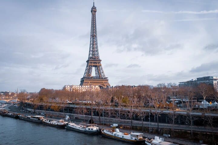 CDG Pick up with Paris Tour , Cruise and Galeries Lafayette