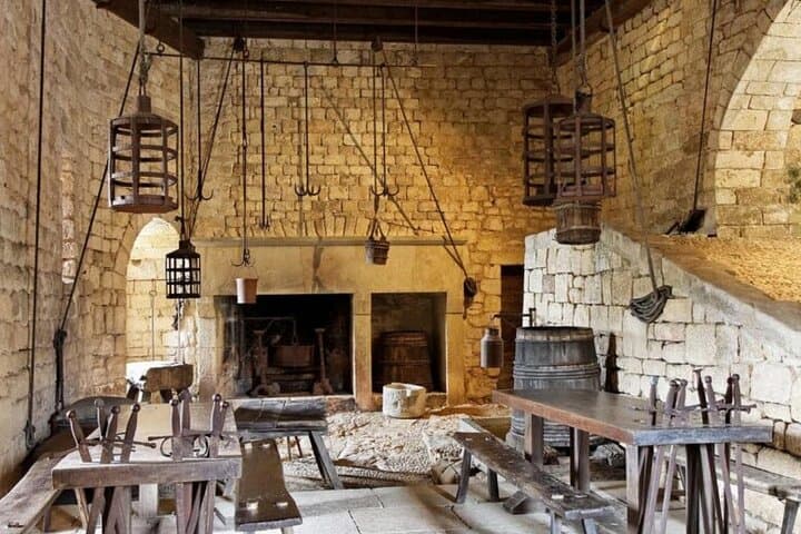 Sarlat : Private morning tour to Dordogne Valley by Exploreo24