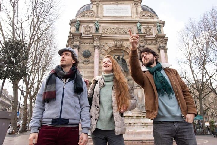 Paris Private Custom Tour with a Local Guide, Hidden Gems & Highlights