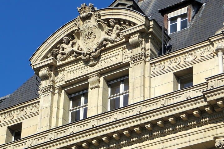Epic Tales of the Medieval Paris Private Walking Tour