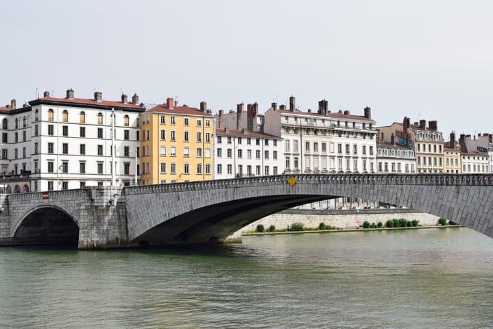 Lyon: Private Historic Guided Tour