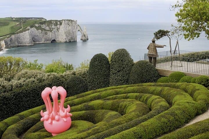 Private round transfer to Etretat and Honfleur from Le Havre