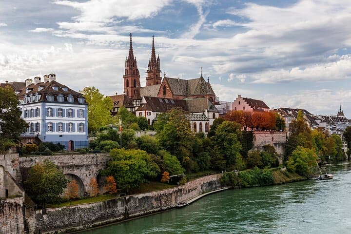 Door to door private transfer and driver from Colmar to Basel