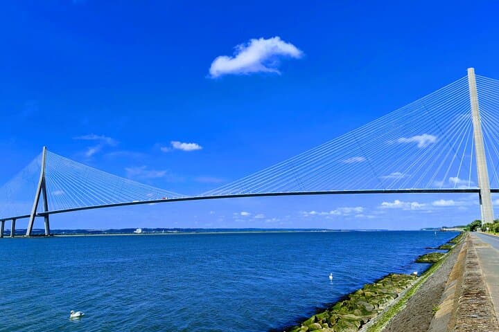 Normandy Bridge, guided tour of Honfleur by electric bike