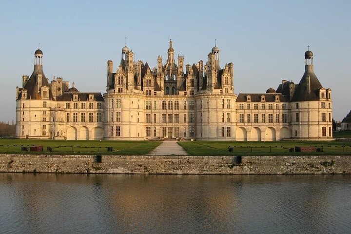 Loire Valley Castles Private Tour From Paris/skip-the-line ticket