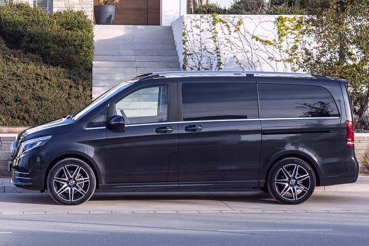 Paris to Mont-Saint-Michel: Full Day Round-Trip Transfer