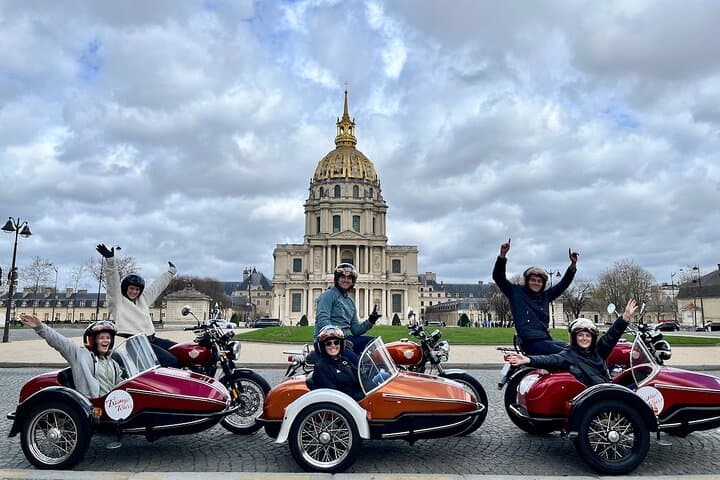 Sidecar tour to Napoleon's Tomb