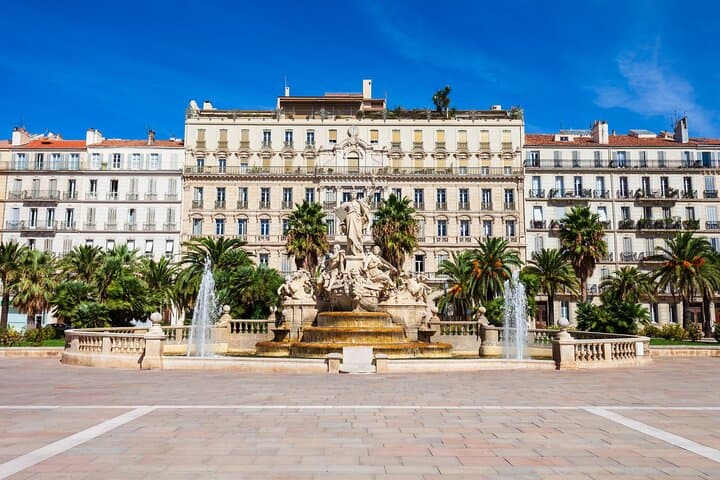 Private Heritage Walking Tour in Toulon