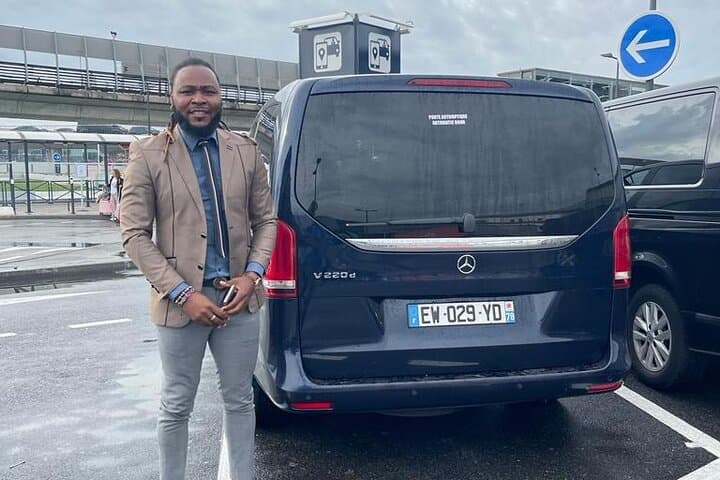 Transfer to the Ile de France region from CDG or ORLY Airport