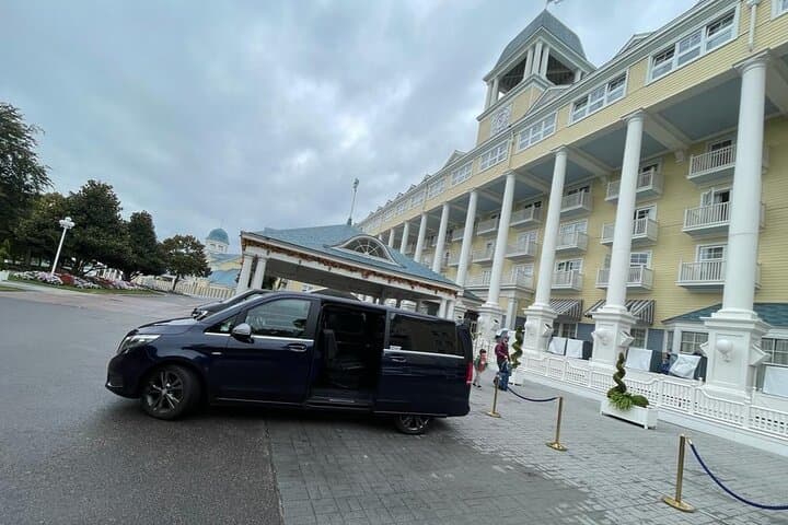Private Transfer Paris Return or Return Charles de Gaulle Airport