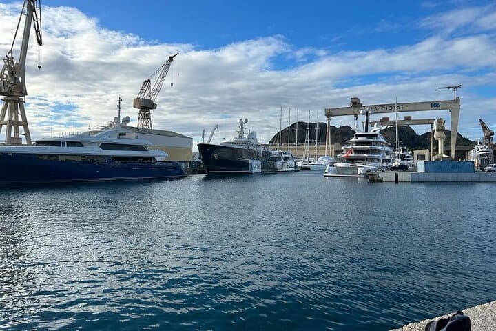 Car cruise from Marseille to Cassis - La Ciotat - Aix - Provence