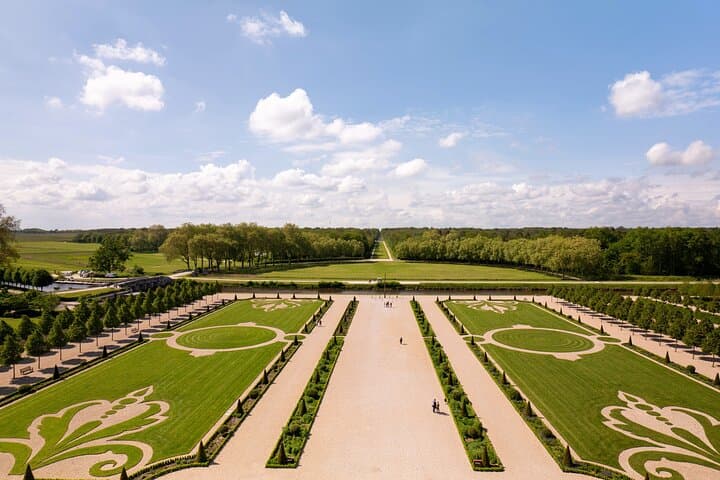 Loire Valley Ebike Tour to Chambord FROM TOURS