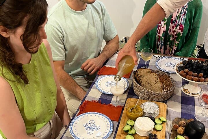 Cheese Tasting and Wine Pairing Center of Paris
