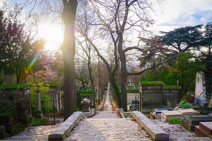 Paris Pere Lachaise Cemetery Small Group Guided Tour