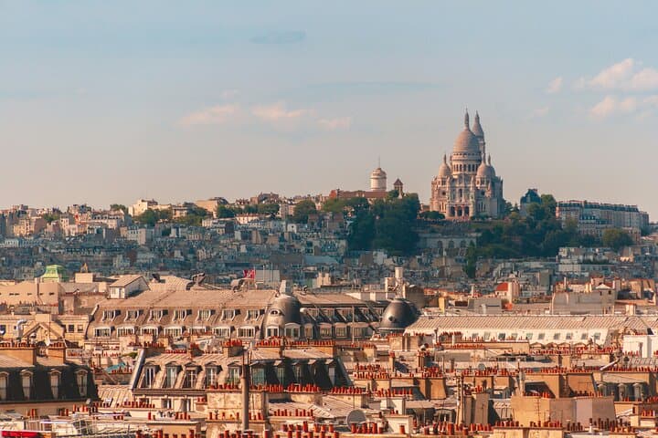 Private Montmartre Walking Tour with a Certified Local Expert