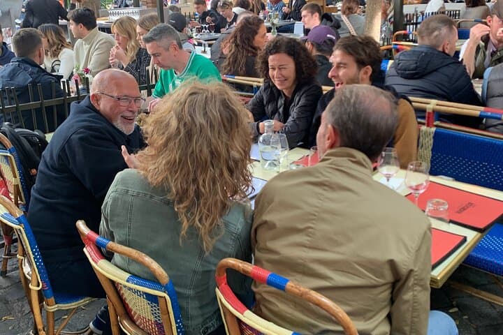 -Kids friendly- Eat, play, love Montmartre: 3H Walking Food Tour