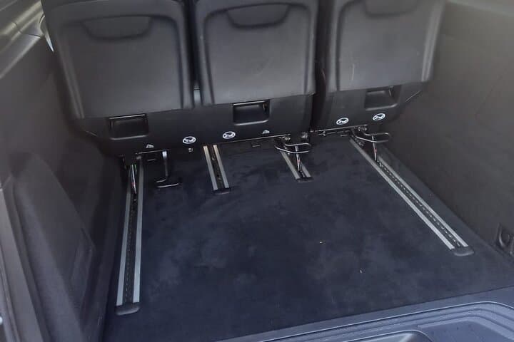 Private round trip transfer from/to Paris airports