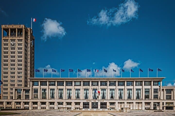 Private day trip from Paris to Le Havre, English speaking driver