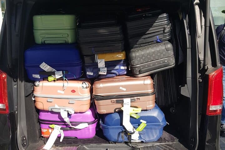 Large luggage compartment
