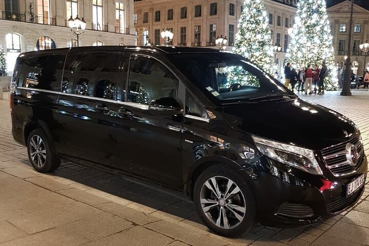 You can reserve a vehicle for a day or an evening to travel freely and without stress.