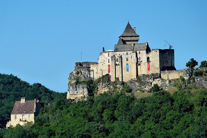Sarlat : Private morning tour to Dordogne Valley by Exploreo24