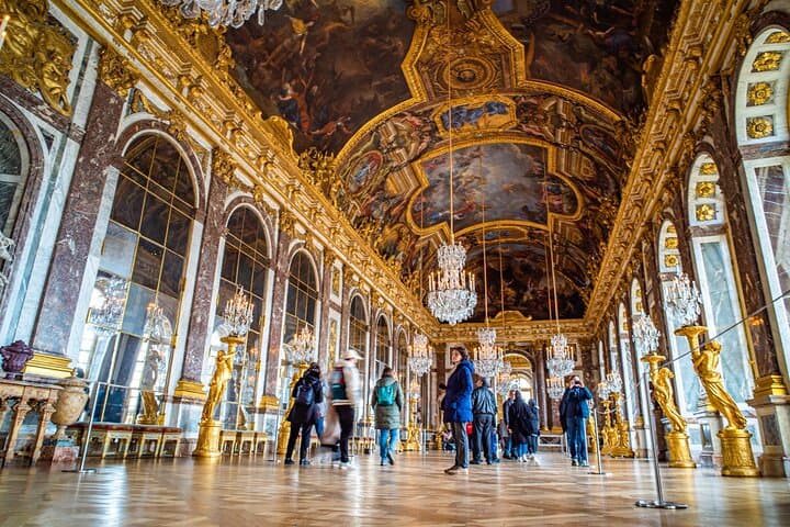 The Hall of Mirrors | Palace of Versailles | Paris My Guide