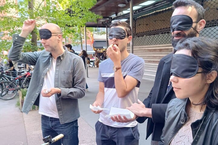 Blind tests in the middle of the Carmes market: a sensory experience