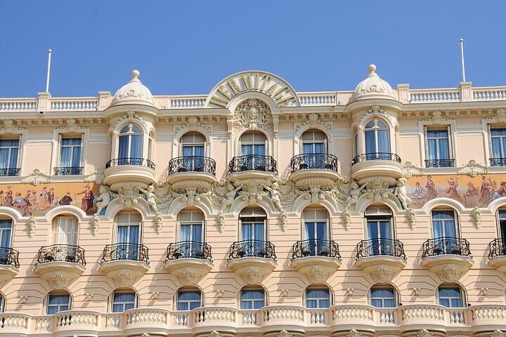 Private day trip from Cannes to Eze & Monaco with a local driver