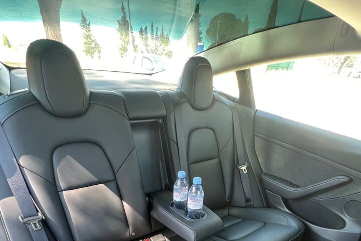 Private Transfers from Montpellier Airport to Montpellier