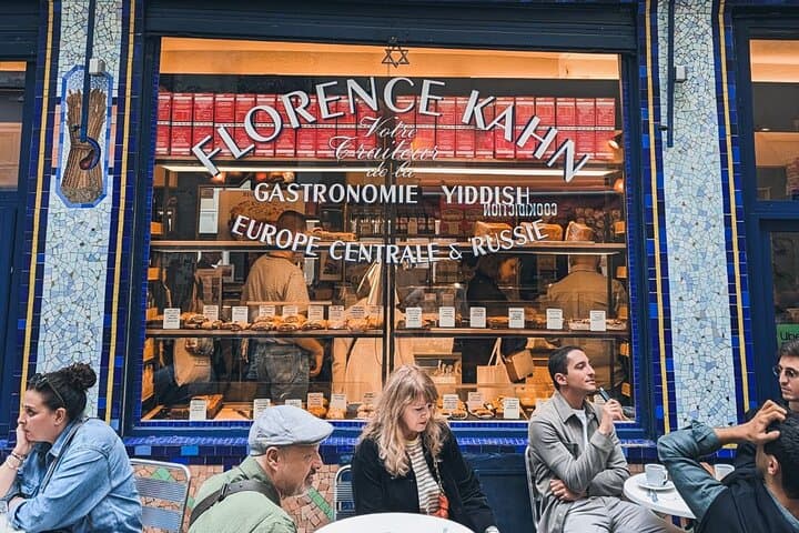 Le Marais Yiddish neighborhood par excellence with a pastry shop