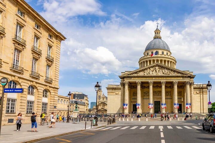 Latin Quarter, Paris Walking Tour with Audioguide