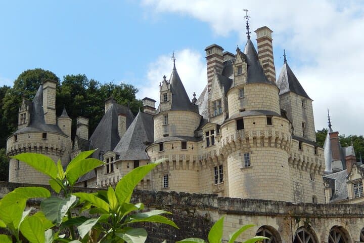 Fontainebleau Palace Tour from Paris with Transfer
