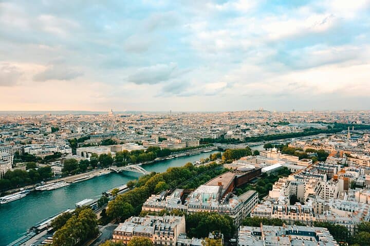 Private Paris City Tour (01 - 07 Pax)