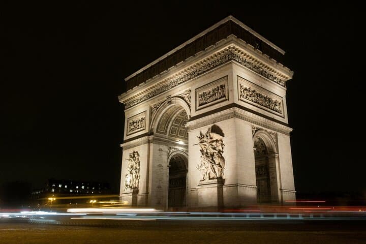 Illumination Tour of Paris