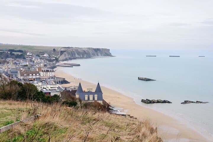 Normandy D-Day Beaches and Caen Memorial Private Tour from Paris