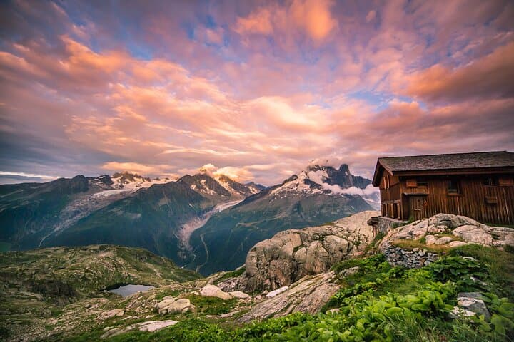 Hiking in Chamonix with a guide