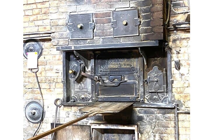 Bread baked using an oven built in 1765 under King Louis XV