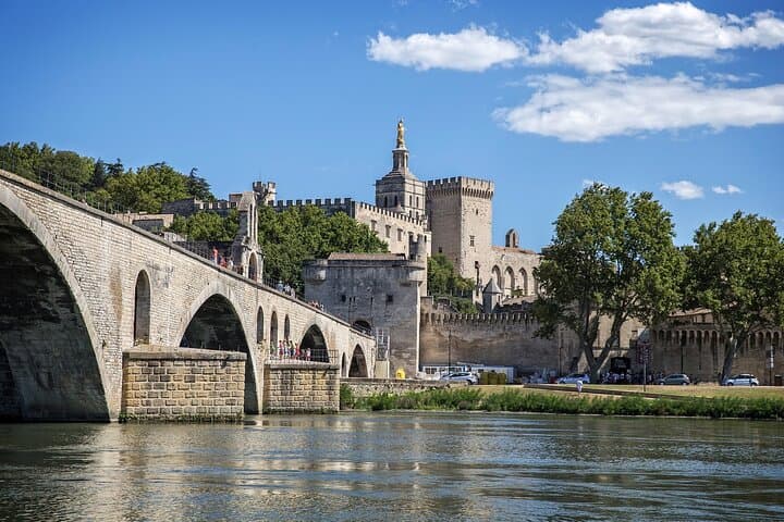 Avignon Old Town Private Historic Walking Tour