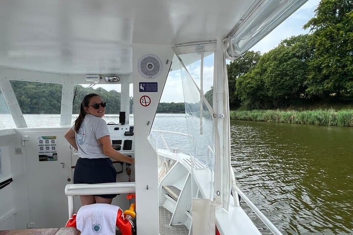 Lola your captain at the helm of Meissa!