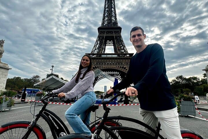 Paris Main Sights Bike Tour