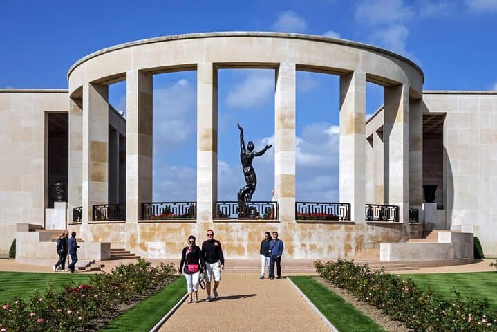 Private Day Tour to D-Day Beaches and American Cemetery in Paris