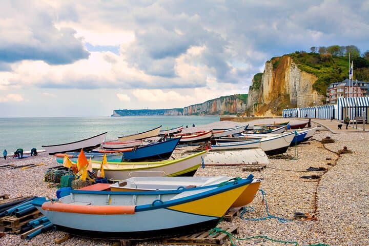 Fishing boats in Etretar