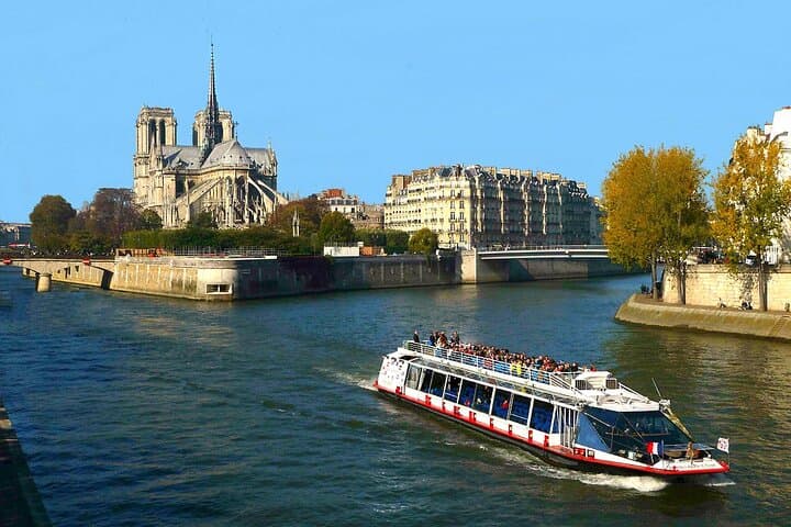 Paris Seine River Sightseeing Cruise Tour