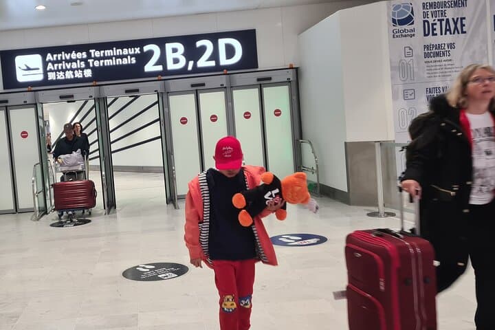 Private Airport Transfer CDG → Paris | Electric One-Way