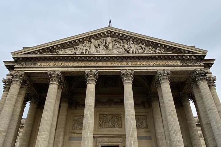 Latin Quarter Self Guided Tour for Kids and Families in English