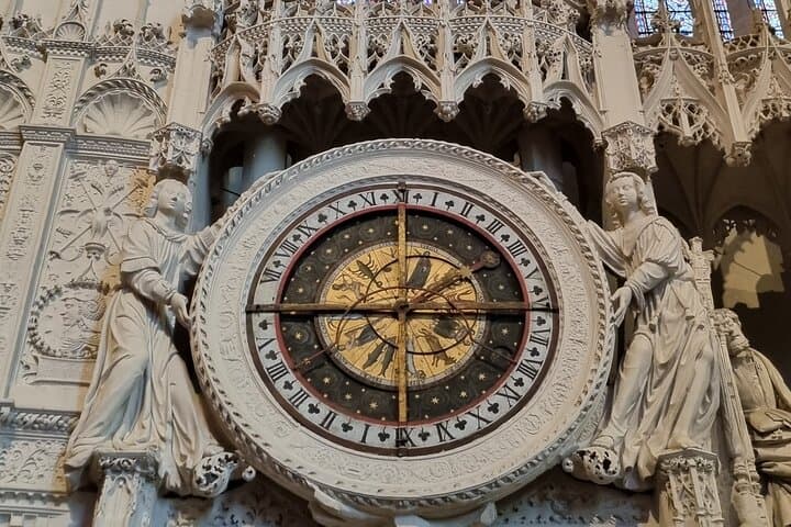 Private Guided Tour of Chartres Cathedral