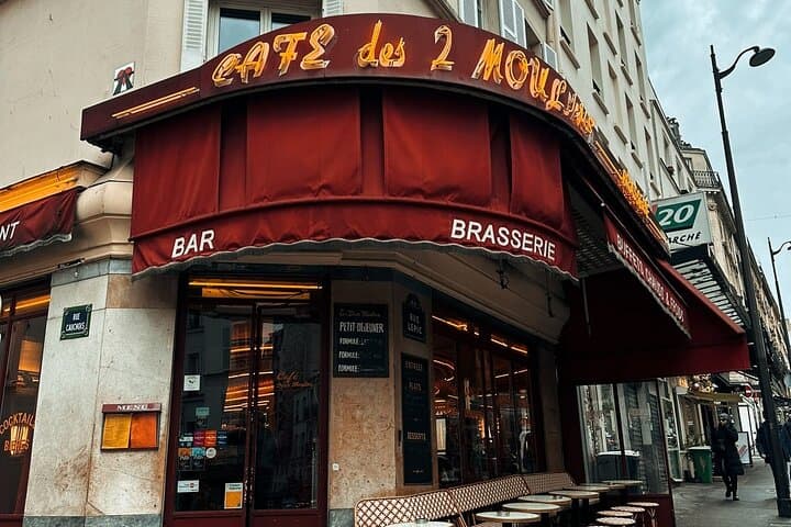 Paris Montmartre Private Guided Walking Tour