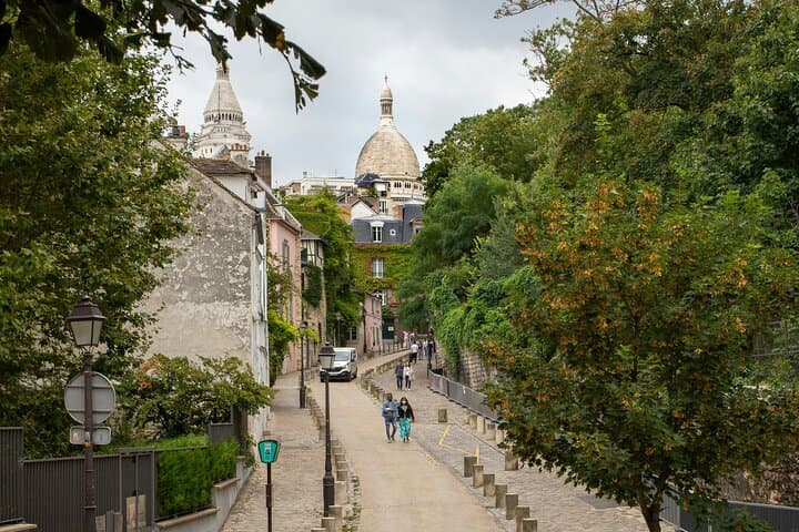 Bohemian Art and the History of Montmartre Tour