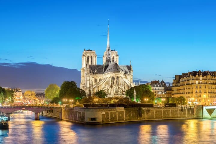 Notre Dame Cathedral and the Seine after sunset